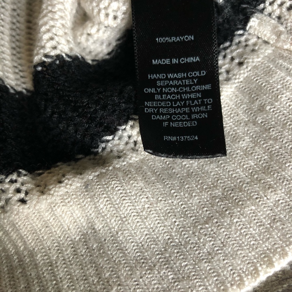 Striped Express Cardigan - Picture 4 of 5